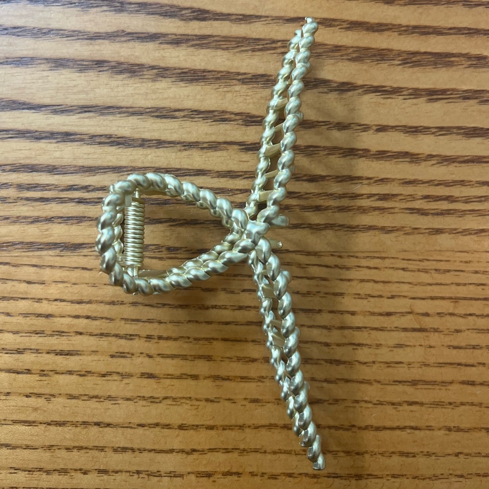 Gold Twisted Rope Metal Hair Claw Clip Medium Brand New